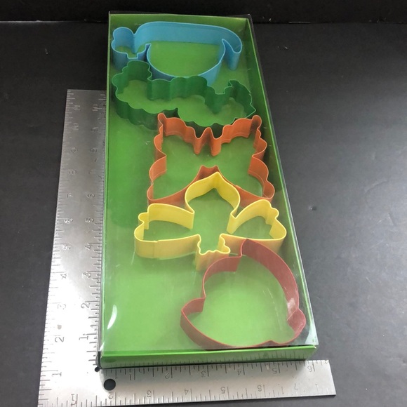 VTG cookie cutters Spring dragonfly flower lot - Picture 1 of 8